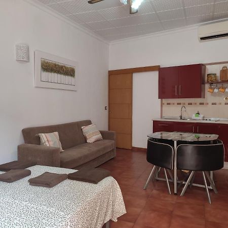 Sunny Holiday Studio Малага Екстериор снимка