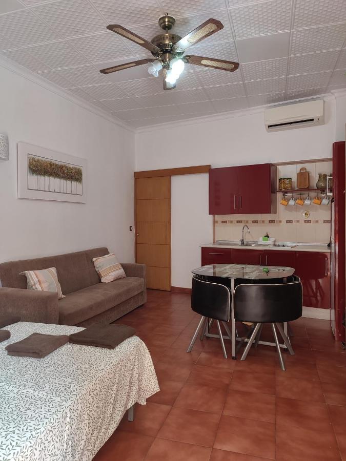 Sunny Holiday Studio Малага Екстериор снимка